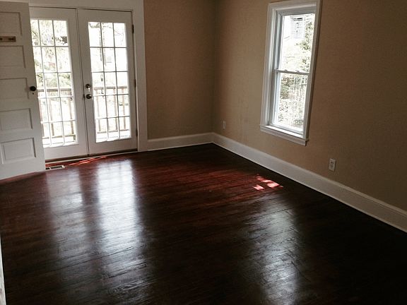 3rd image of 2819 Monroe St