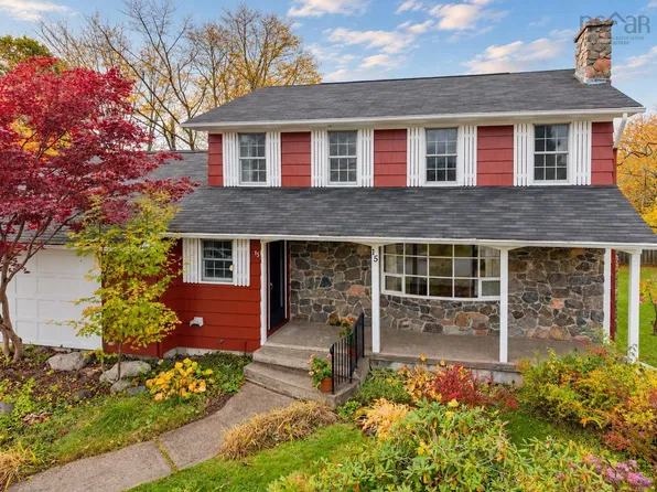 15 Lynnbrook Dr, Westmount, NS B1R 1R2