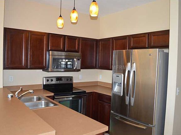 5th image of 2034 Winterset Dr