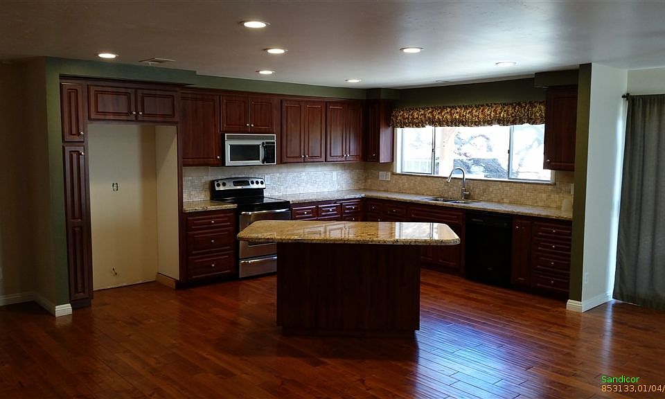 2nd image of 9752 Indian Creek Way