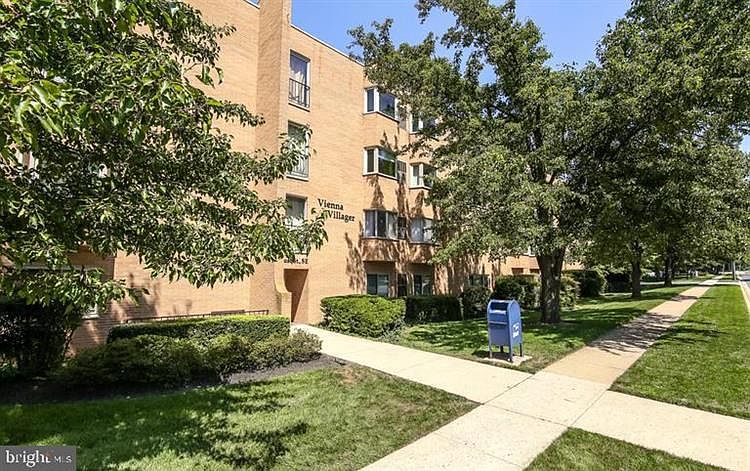 1st image of 200 Locust St SE Suite 307