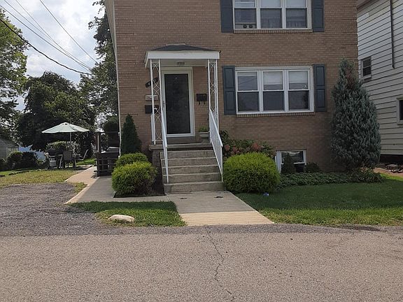 2nd image of 430 Greenwood Ave