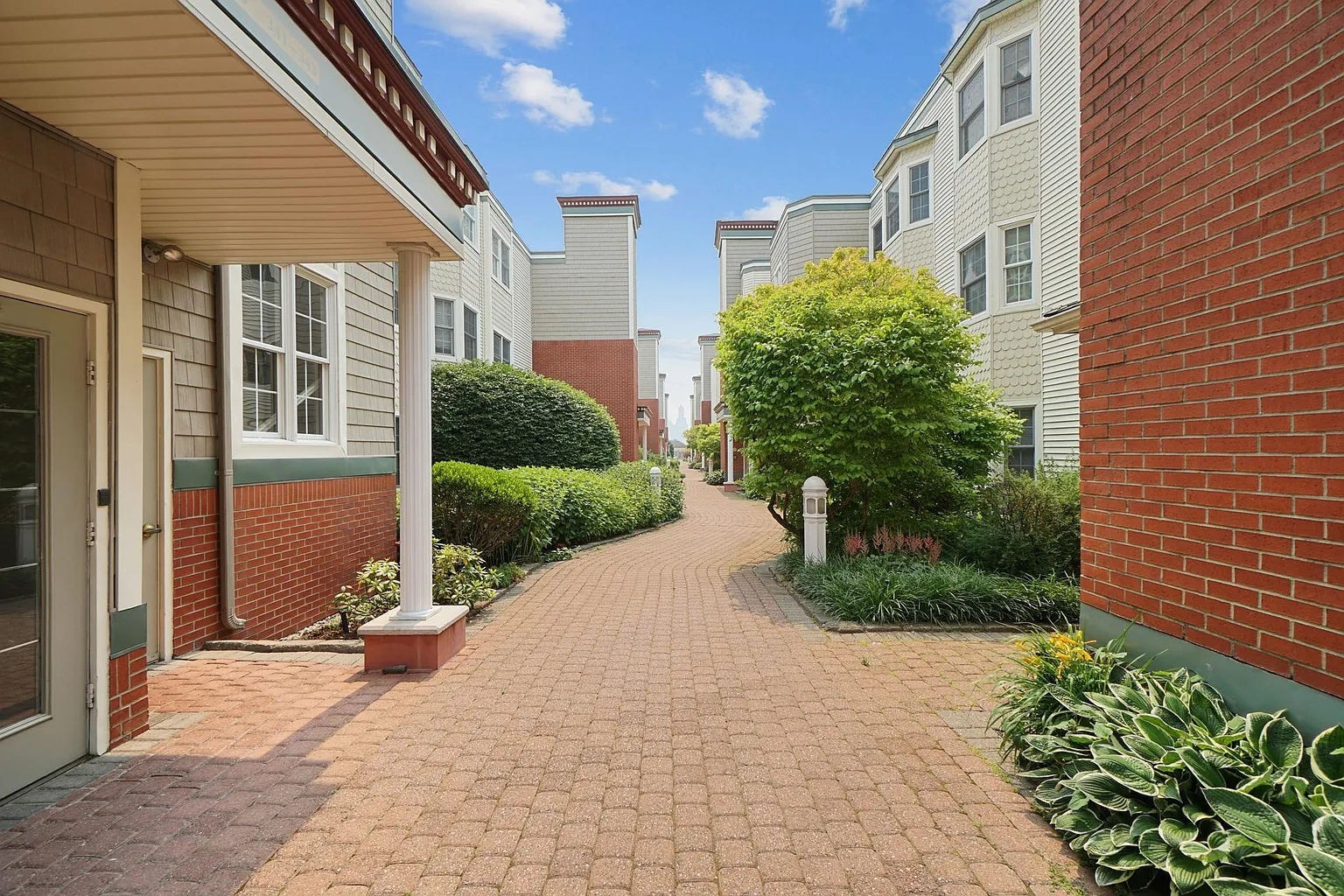 130 The Promenade #130 photo 1