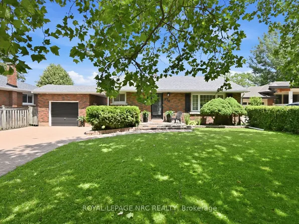 179 Woodside Dr, Saint Catharines, ON L2T 1X7
