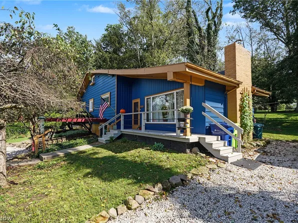 819 Sunset View Blvd, Tallmadge, OH 44278