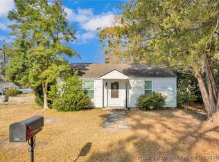 5426 Pinecrest Dr, Hope Mills, NC 28348