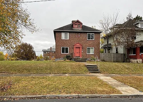 1706 W Grand Ave #1 Photo 1