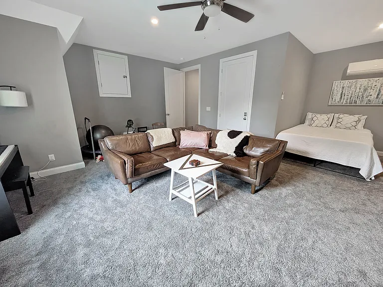 1612 Auburndale Ave — Photo 15