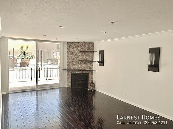 2nd image of 7320 Hawthorn Ave APT 108