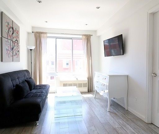 3rd image of 521 W 48th St #7H