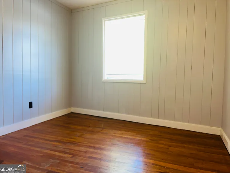 406 E Main St — Photo 13