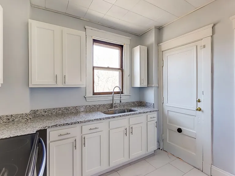 3710 Wieman Ave — Photo 10