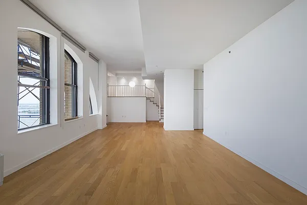 Rented by The Moinian Group | media 2