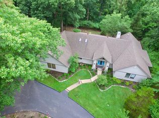 15750 Old Clarkson Rd, Chesterfield, MO 63017