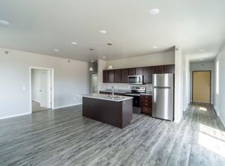 2102 12th St N #301, Fargo, ND 58102