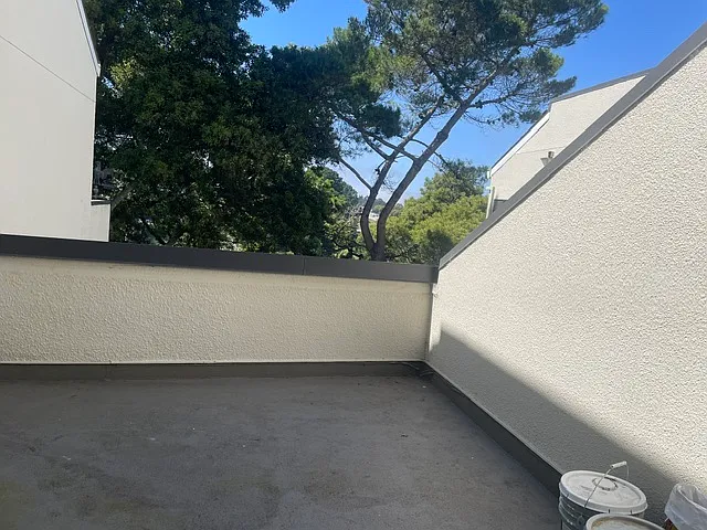 Large (13ft x 13ft) *private* patio for condo pic2