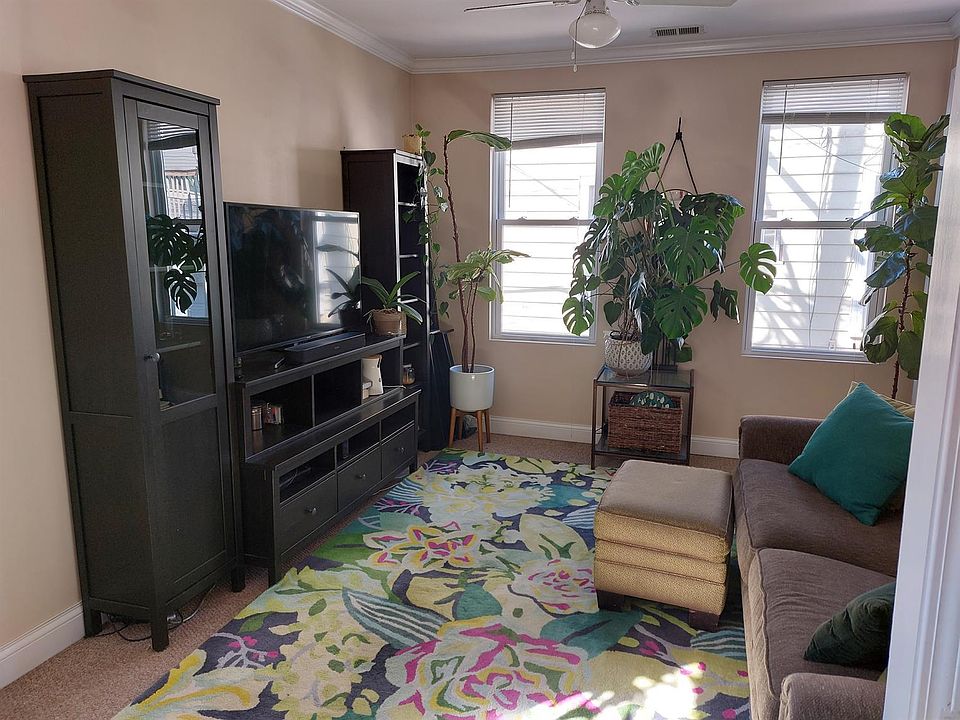 1st image of 2024 N Wolcott Ave #Ch2