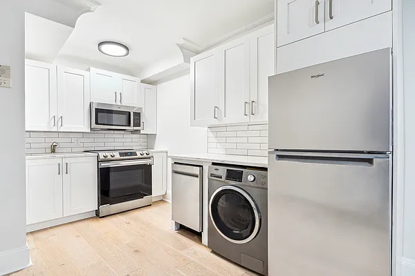 Rented by Freestone Property Group | media 7