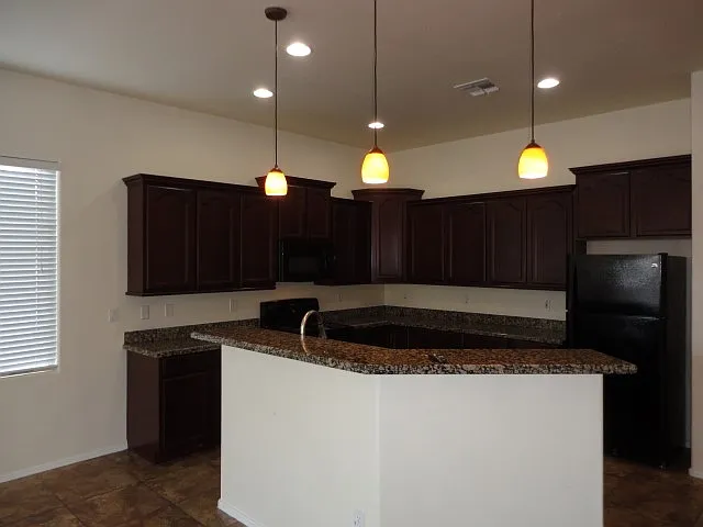 3587 W Morgan Ln — Photo 4