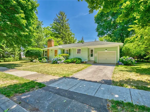 2941 Lake Ave, Rochester, NY 14612