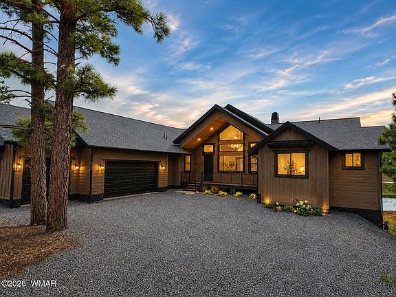 5th image of 688 Pine Creek Dr