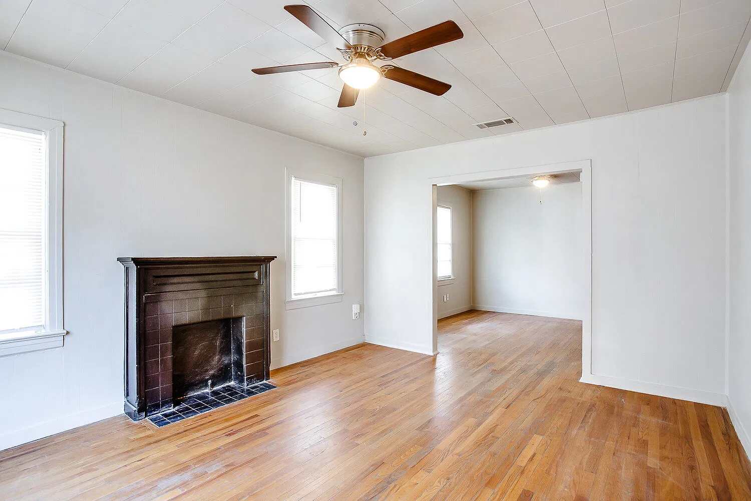 4 bed, 2.0 bath, 1584 sqft, $1,500 — Photo 3
