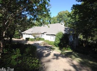 34 Carmel Dr, Little Rock, AR 72212