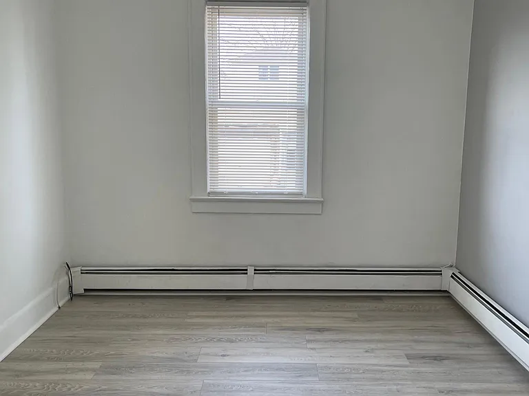 830 Jackson Ave #1B — Photo 8