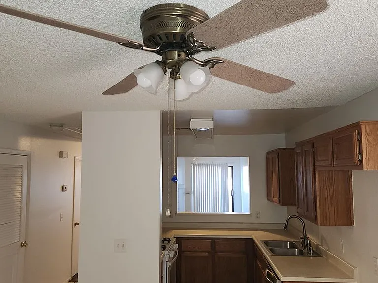 7048 Picaroon Ln — Photo 9