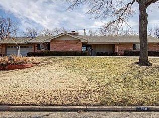 5801 S Columbia Pl, Tulsa, OK 74105