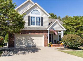 4709 Wilshire Dr N, Saint Joseph, MO 64506