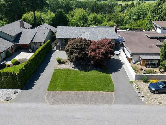 2nd image of 5261 Upland Dr