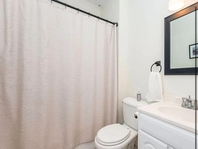 301 Richards Ave — Photo 13