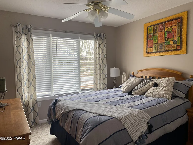 101 Pommel Dr — Photo 26