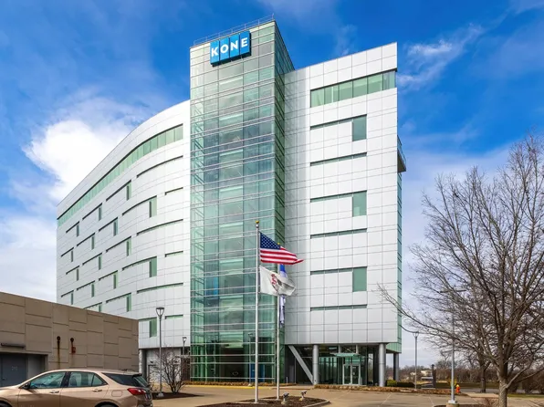 1 Kone Ct #804, Moline, IL 61265