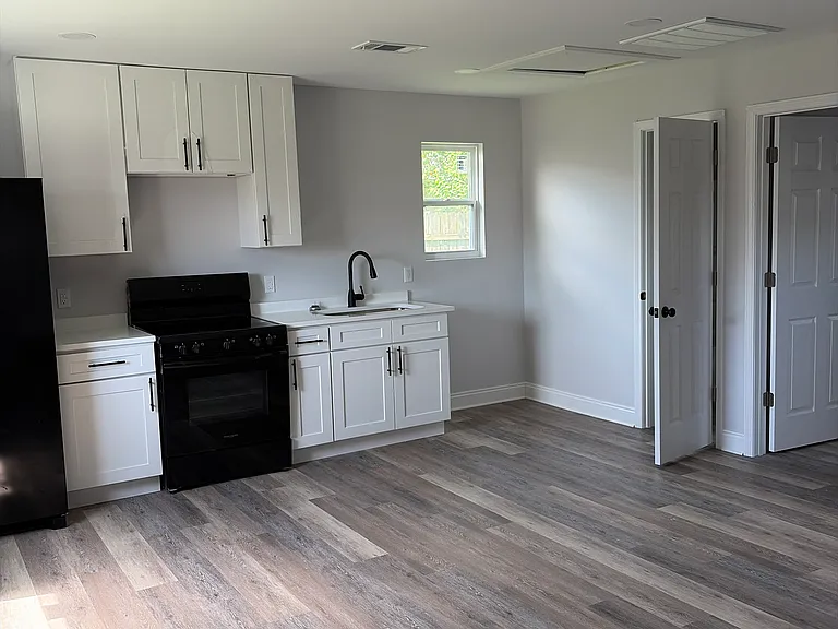 669 Taylorbrook Dr — Photo 5