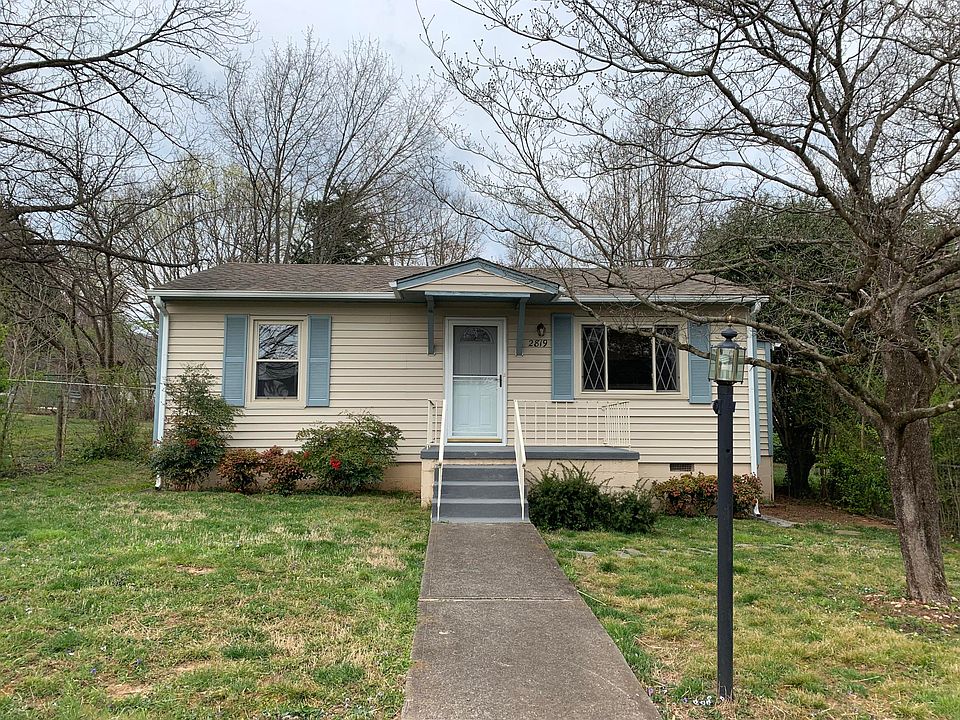 1st image of 2819 Ramona St