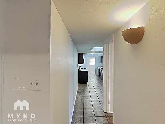 5th image of 7104 Forestview Dr