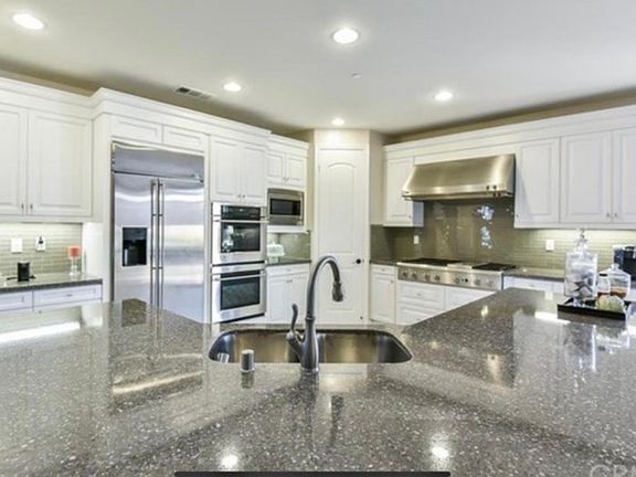 4th image of 9039 Lemongrass Ct