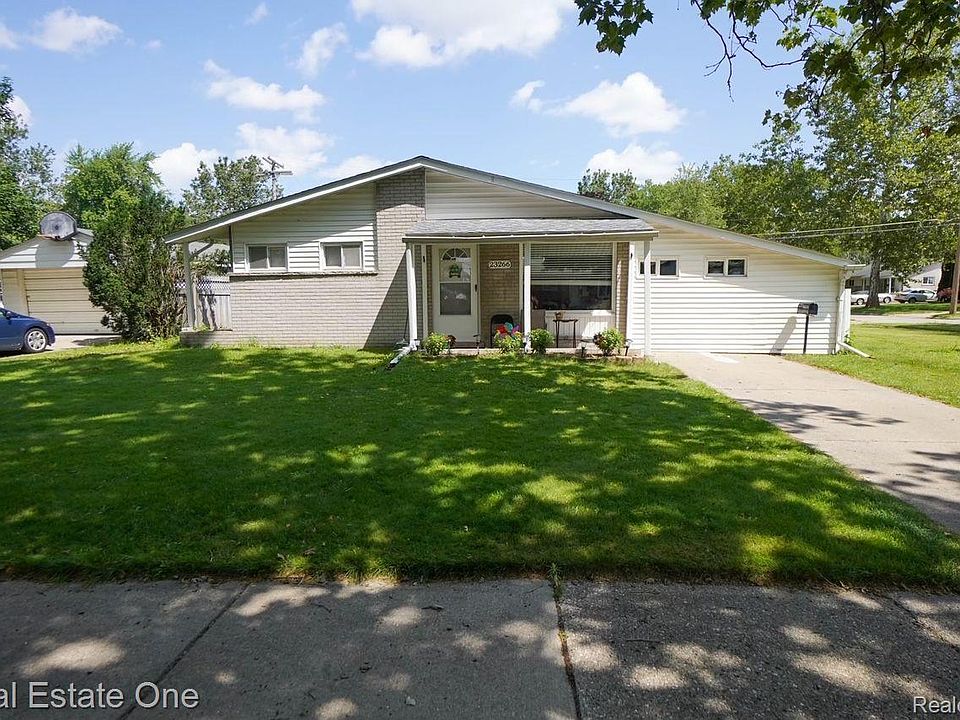 1st image of 23266 S Brookside Dr