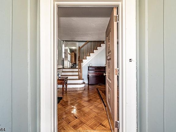 2nd image of 373 Parker St #375