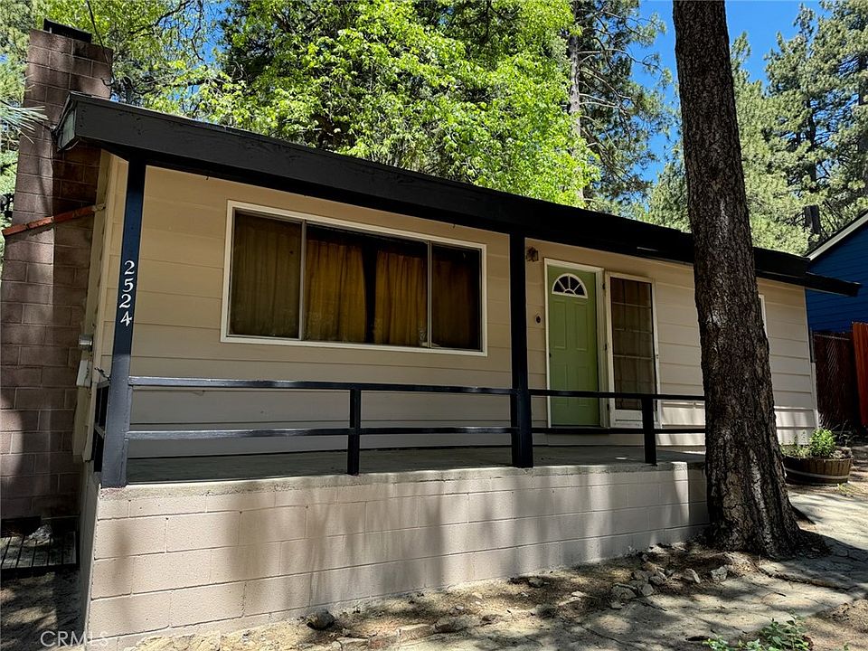1st image of 2524 Spring Dr