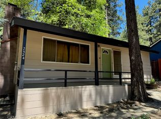 2524 Spring Dr, Running Springs, CA 92382