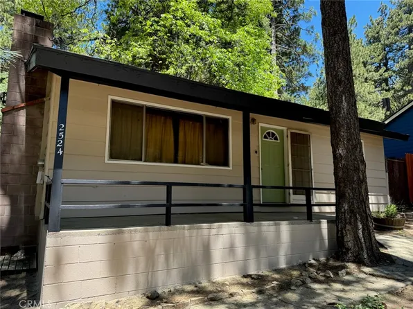 2524 Spring Dr, Running Springs, CA 92382