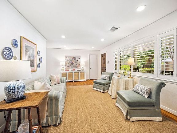 2nd image of 2031 Cheshire Lane