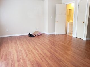 7 Mason St APT 1R, Taunton, MA 02780