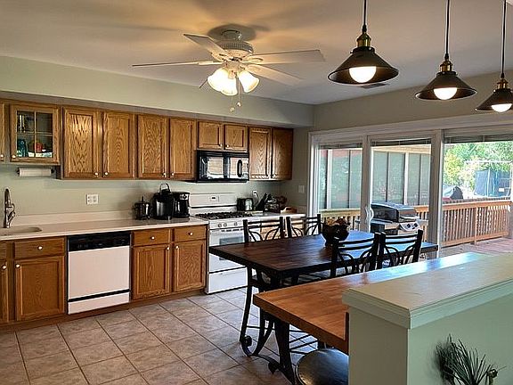 Kitchen Oak Cabinets