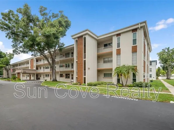 5880 38th Ave N APT 305, Saint Petersburg, FL 33710