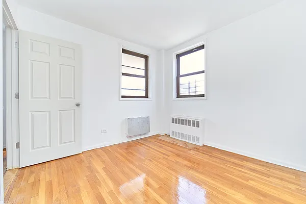 Sold by Compass | media 6