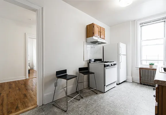 Rented by Rennit Inc. | media 9